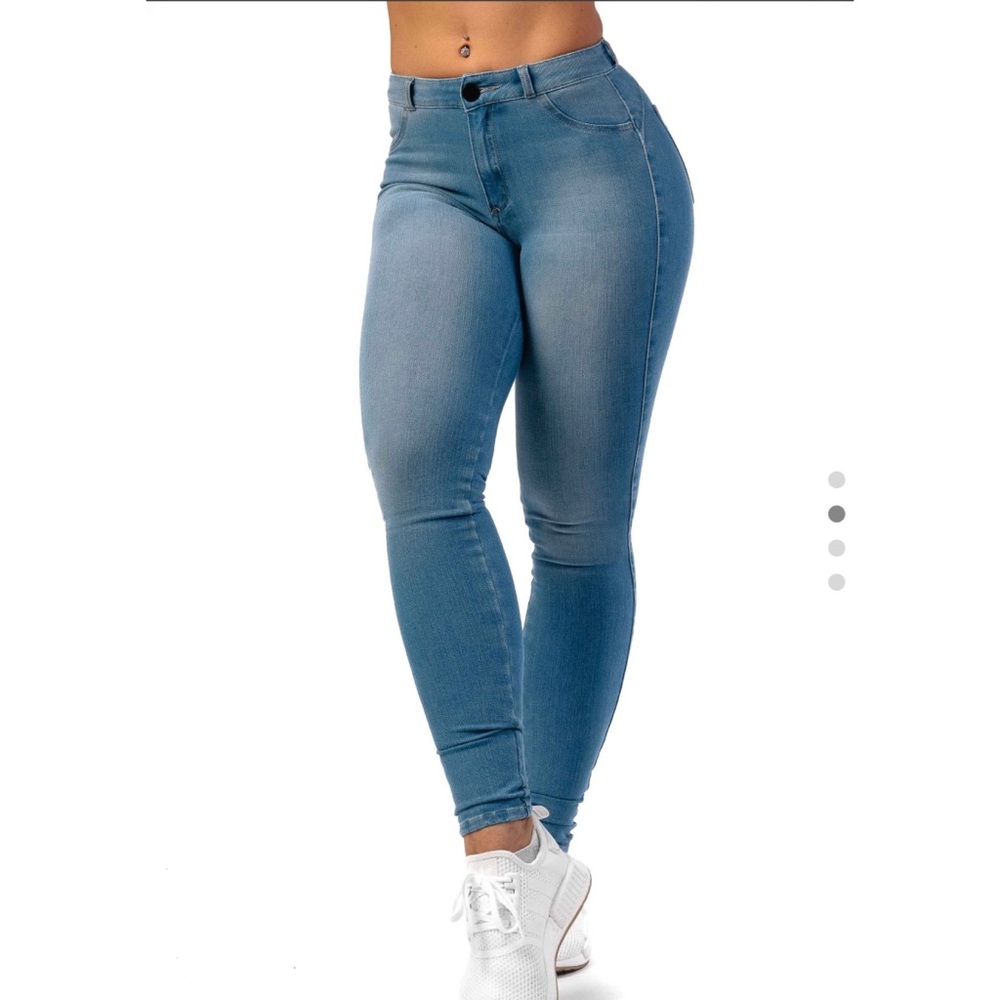 Womens 360 Mid Waisted Fitjeans